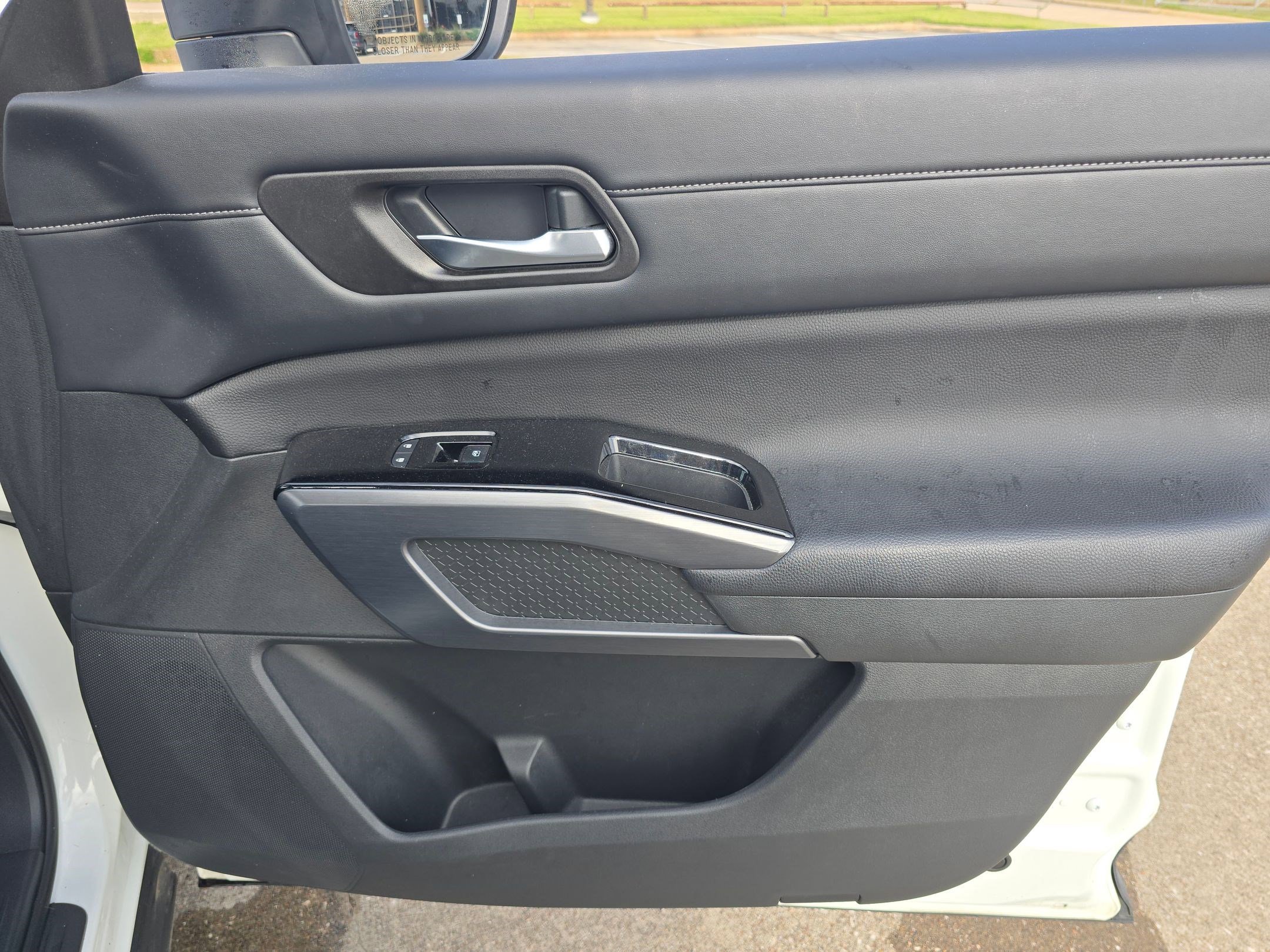 Used 2024 Nissan Pathfinder SL image 29