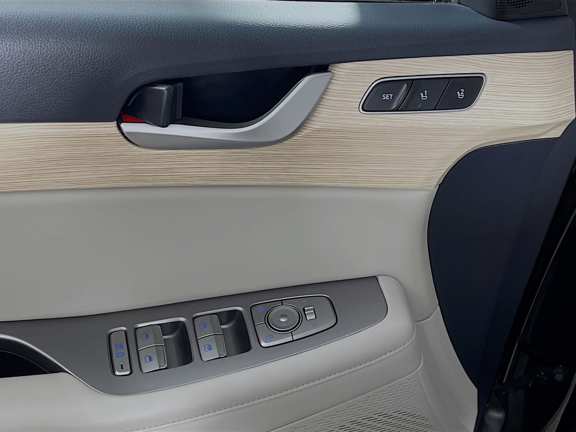 Used 2024 Hyundai Palisade Limited image 17