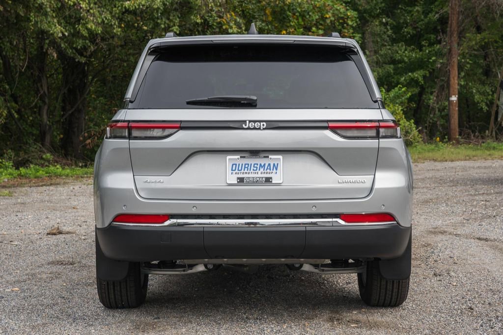 New 2025 Jeep Grand Cherokee Laredo X w/ Luxury Tech Group I image 5