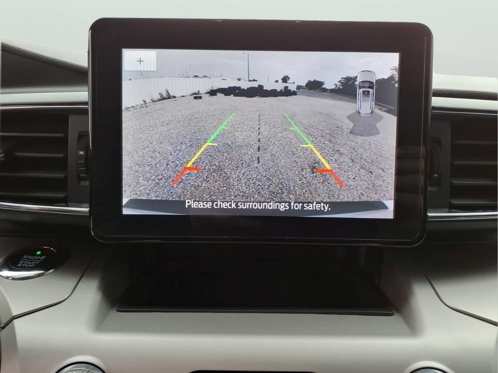 Used 2021 Ford Explorer XLT w/ Equipment Group 202A AWD/4WD image 24