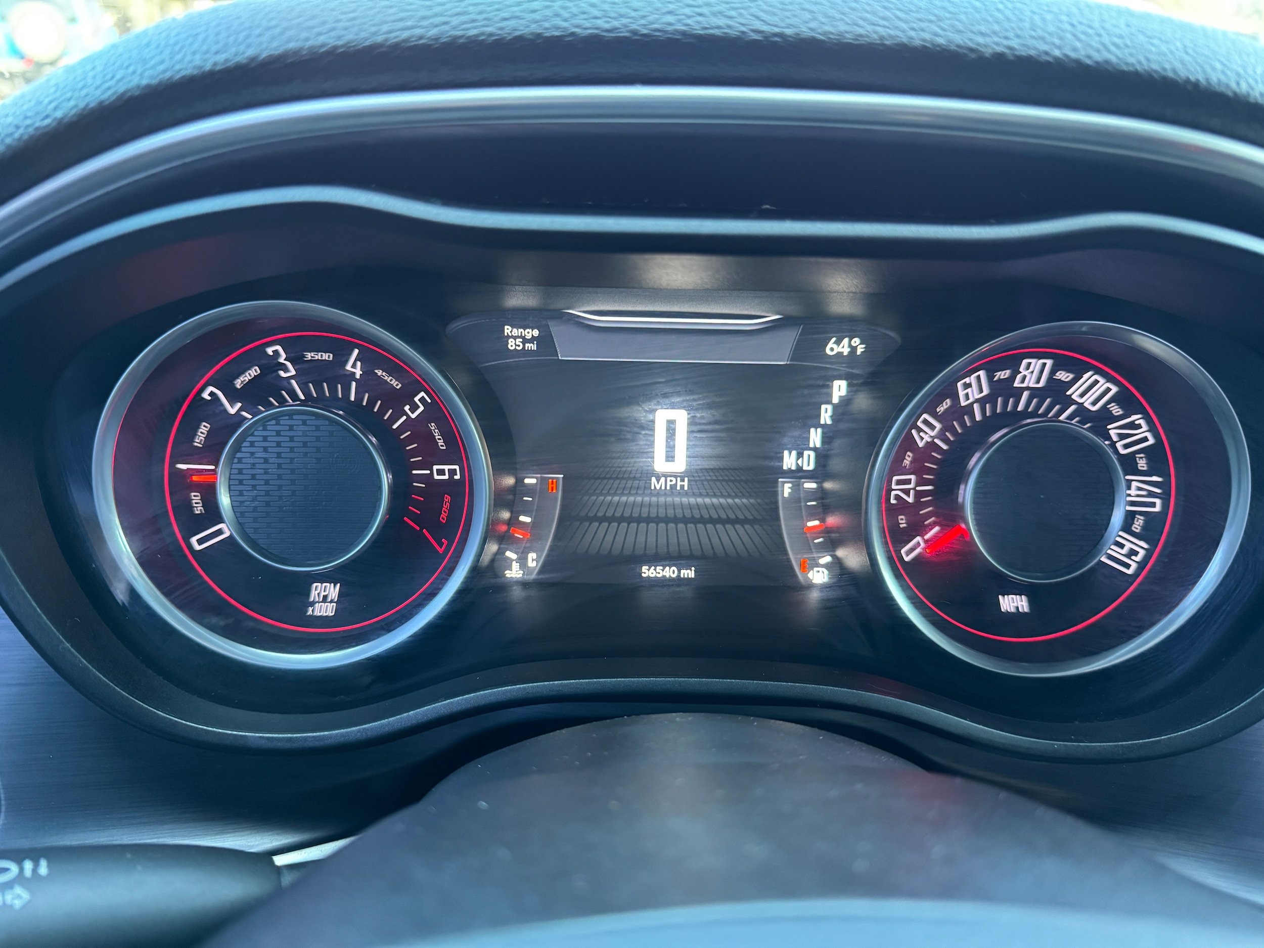 Used 2015 Dodge Challenger SXT RWD image 14