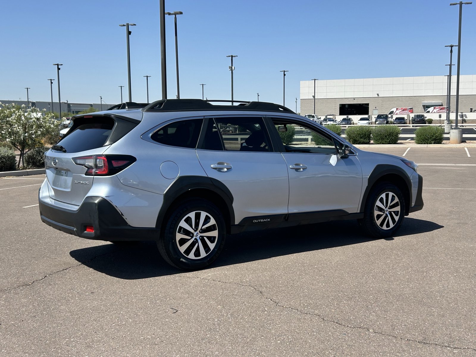 Used 2025 Subaru Outback Premium image 5