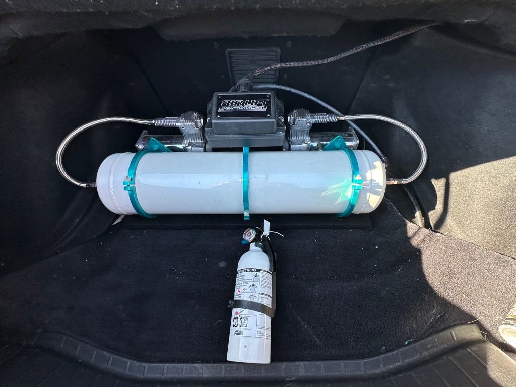 Used 2014 Nissan GT-R Premium w/ Premium Interior Package image 35