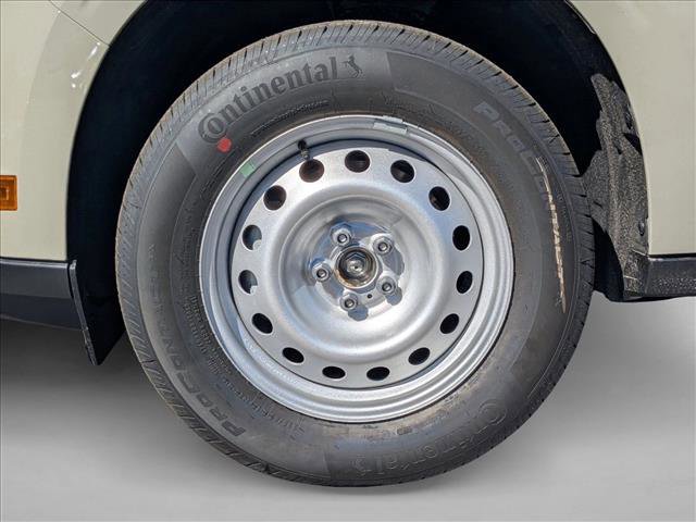 New 2025 Ford Maverick XL image 10