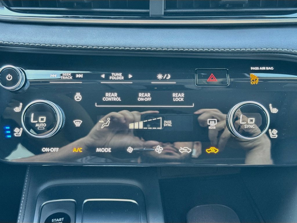 New 2027 INFINITI QX60 Luxe w/ Cargo Package FWD image 16