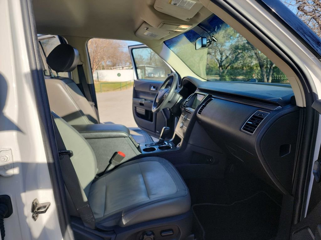 Used 2017 Ford Flex SEL w/ Equipment Group 202A image 39