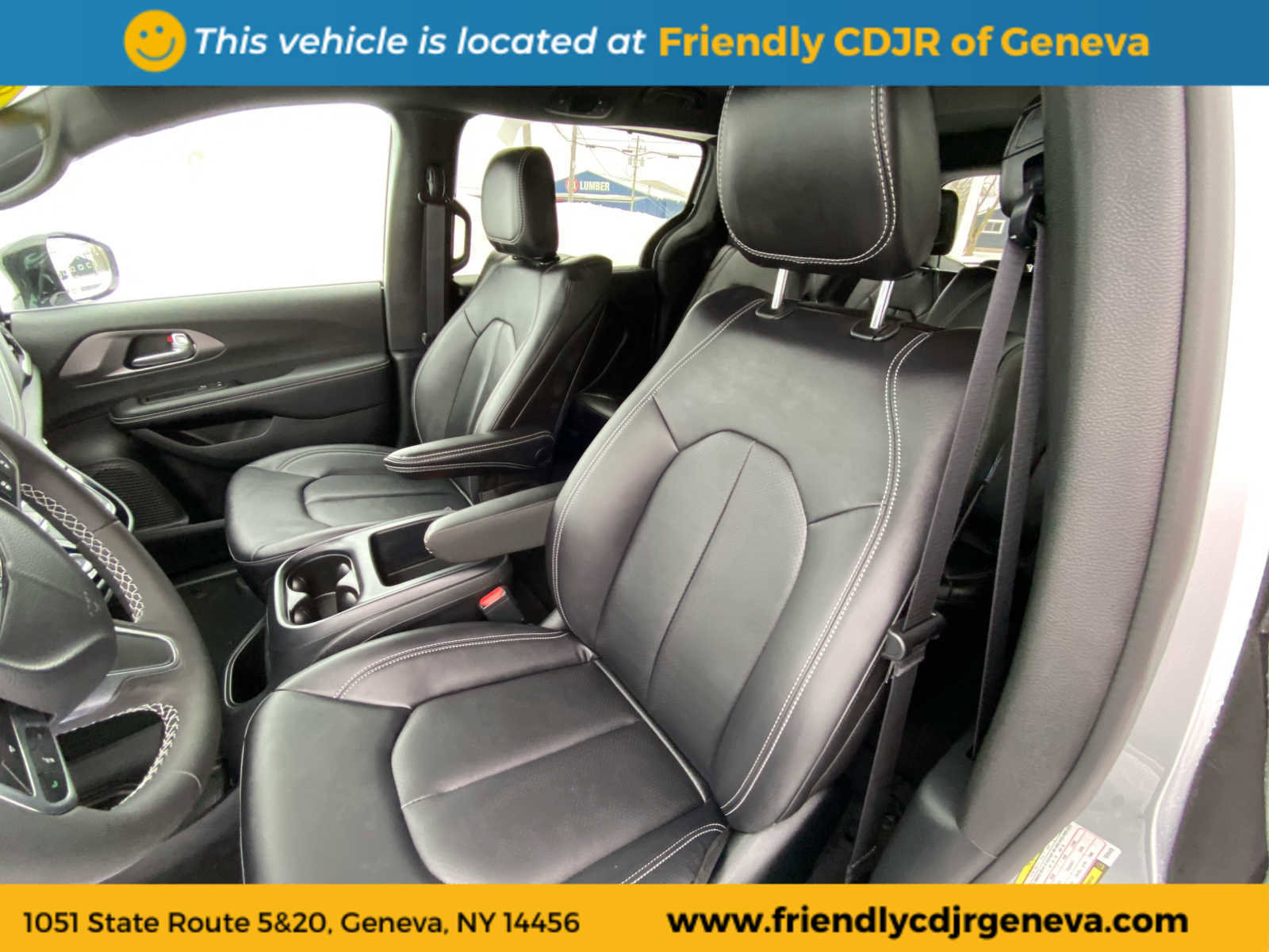 New 2026 Chrysler Pacifica Select image 10