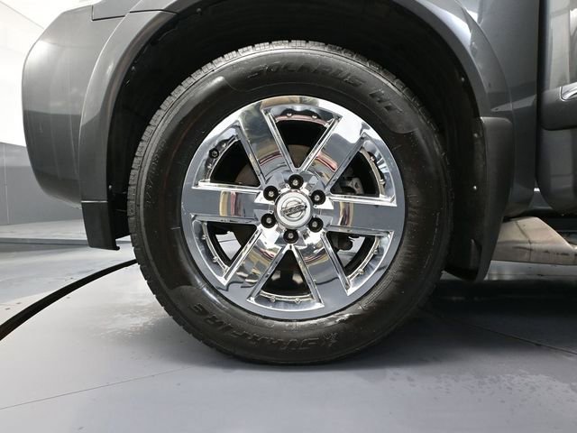 Used 2011 Nissan Armada Platinum w/ 2nd Row Captain Seat Pkg image 15