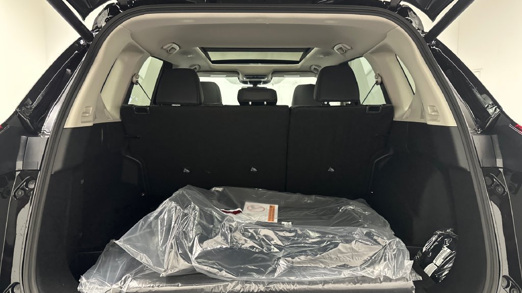 New 2026 Nissan Rogue Dark Armor AWD/4WD image 12