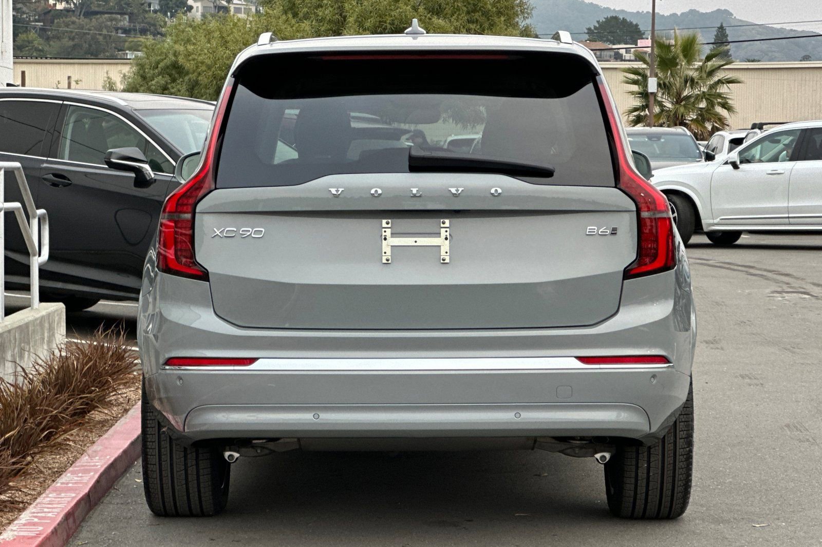 New 2026 Volvo XC90 B6 Ultra w/ Protection Package image 7