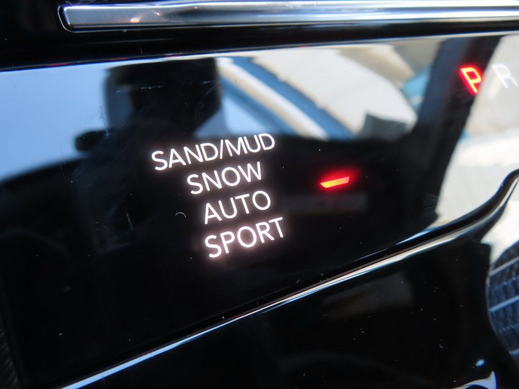 New 2025 Jeep Grand Cherokee Limited w/ Luxury Tech Group II image 13