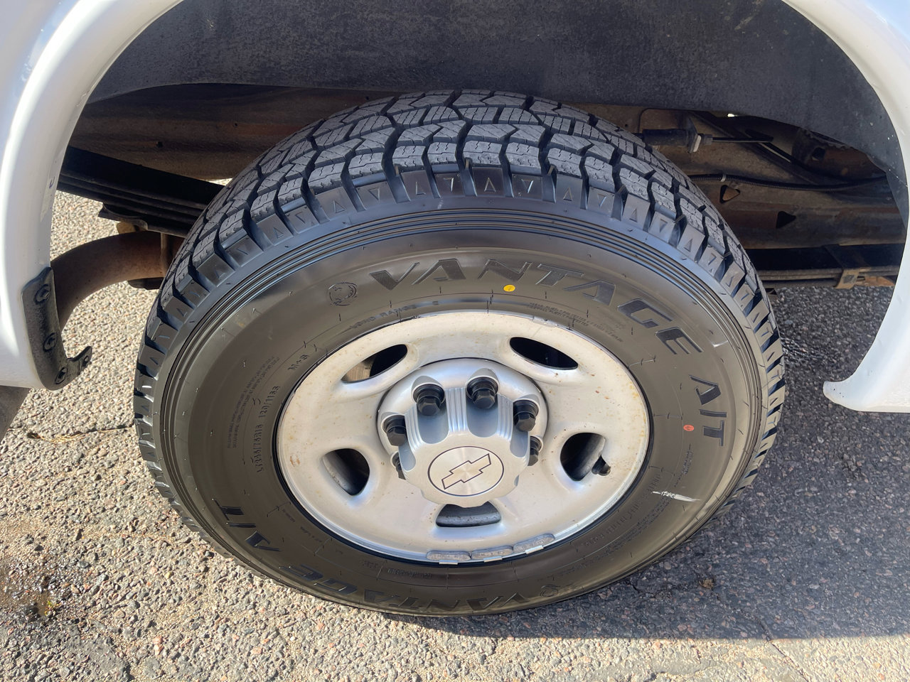 Used 2019 Chevrolet Express 2500 w/ Driver Convenience Package image 29