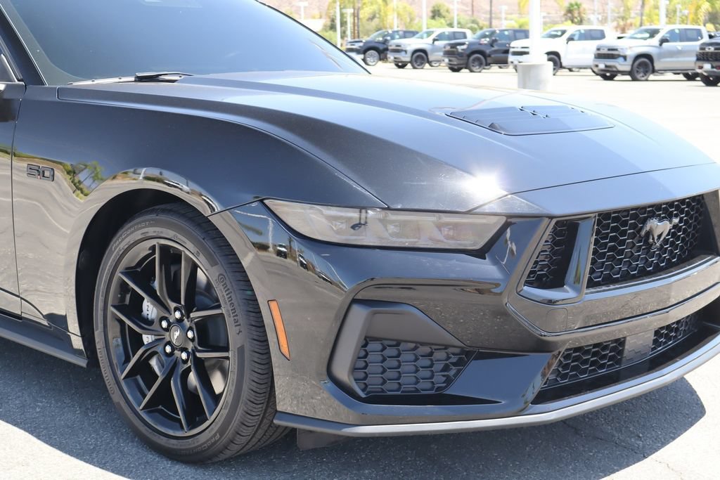 Used 2025 Ford Mustang GT w/ Mustang Nite Pony Package RWD image 9