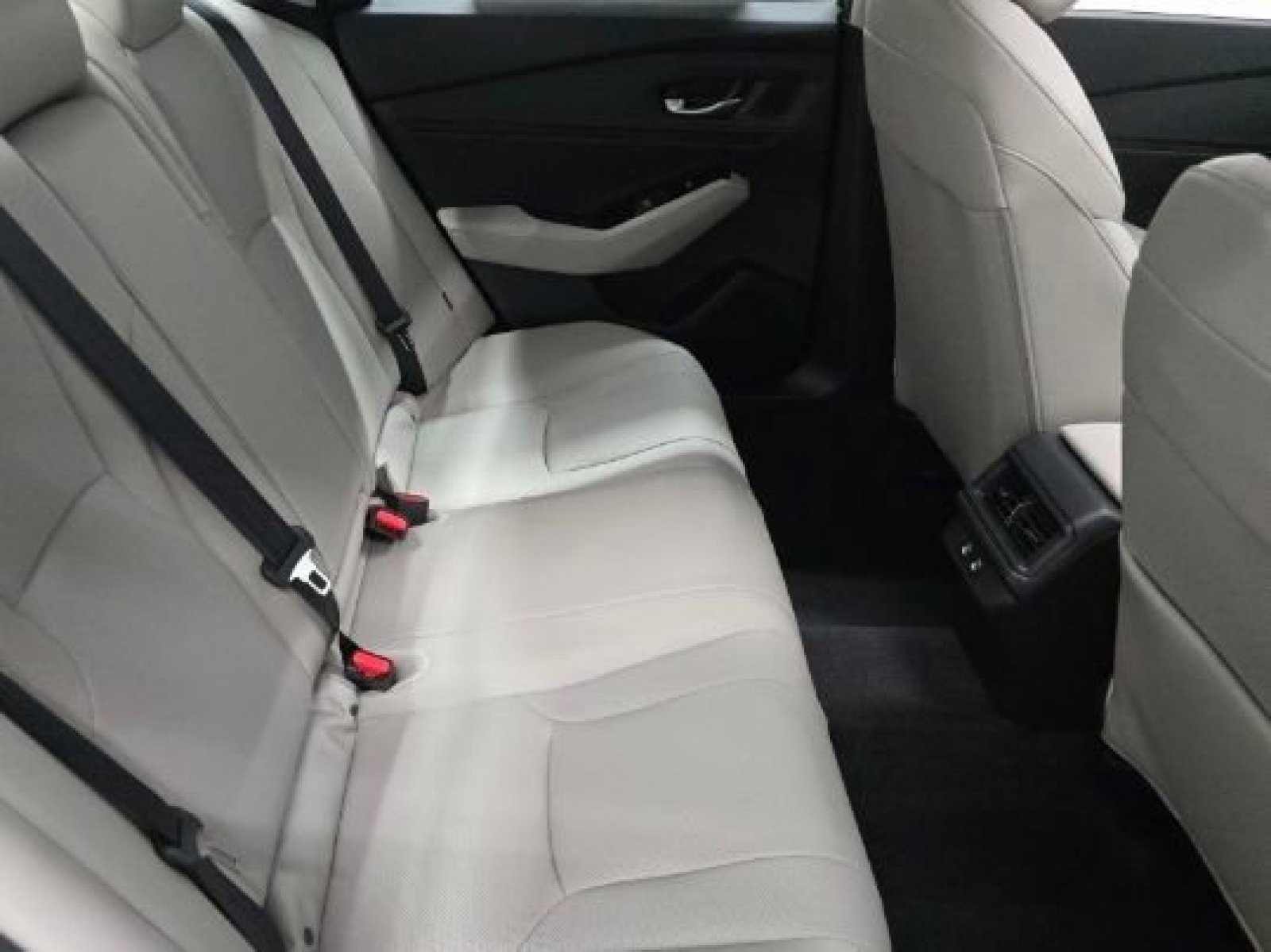 New 2025 Honda Accord Touring image 6