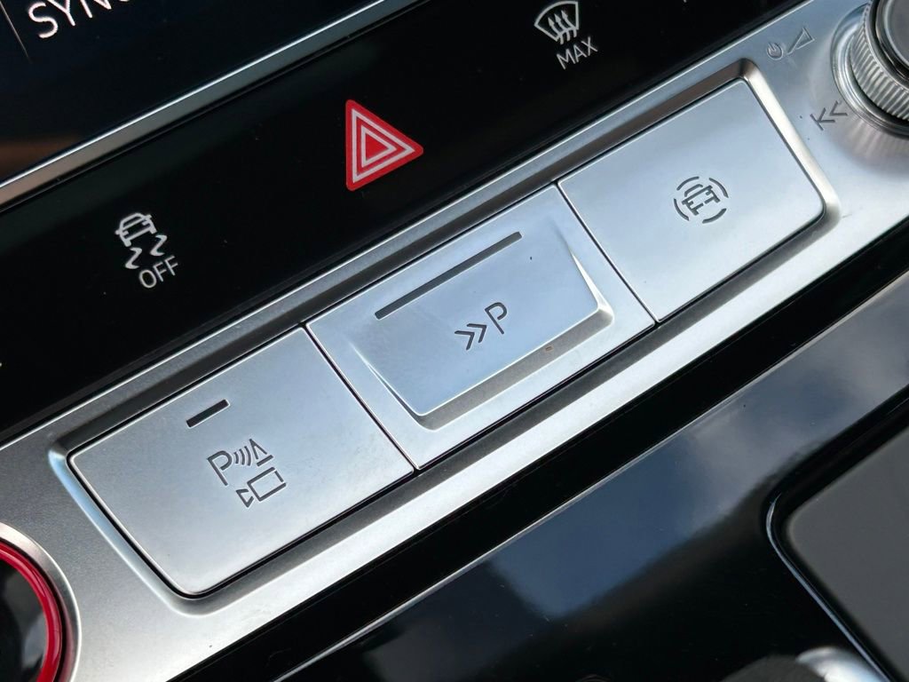 New 2026 Audi RS Q8 performance image 36