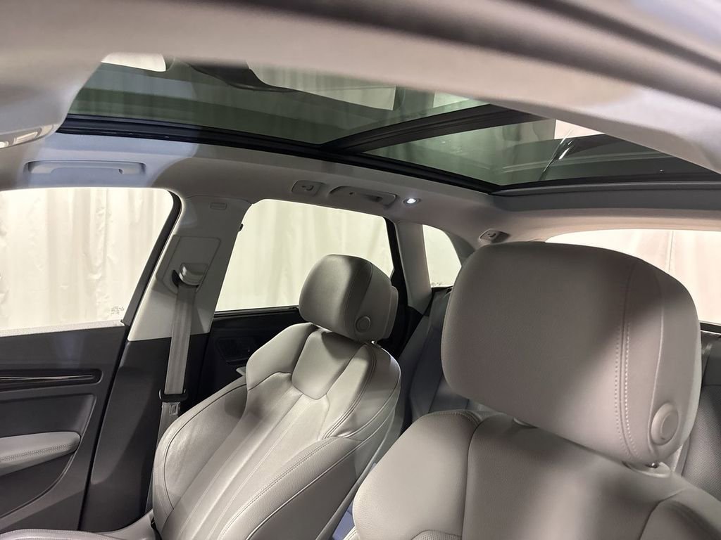 Used 2018 Audi Q5 Prestige w/ Prestige Package image 30