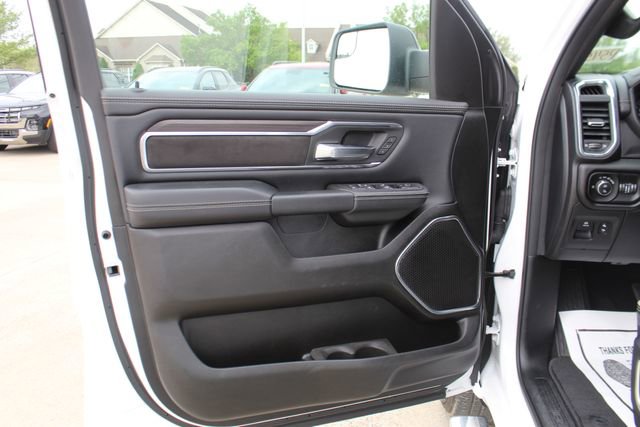 Used 2025 RAM 1500 Laramie w/ Sport Appearance Package image 11