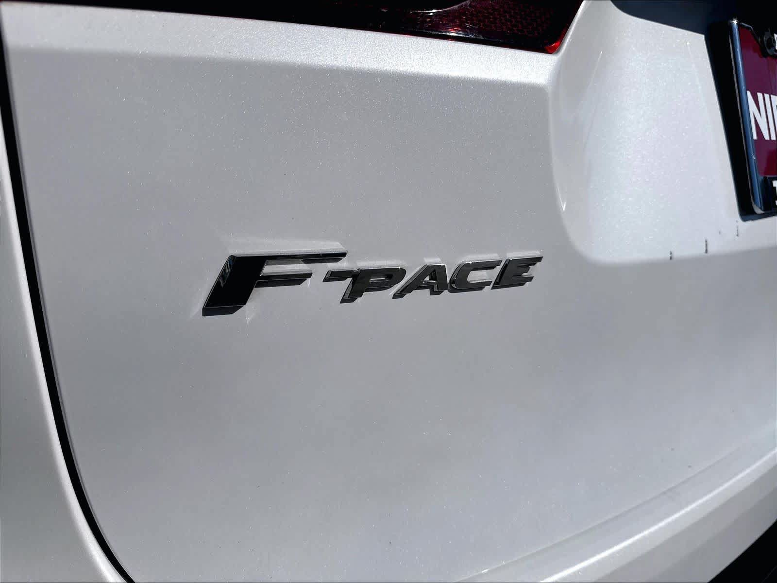 Used 2023 Jaguar F-PACE S AWD/4WD image 11