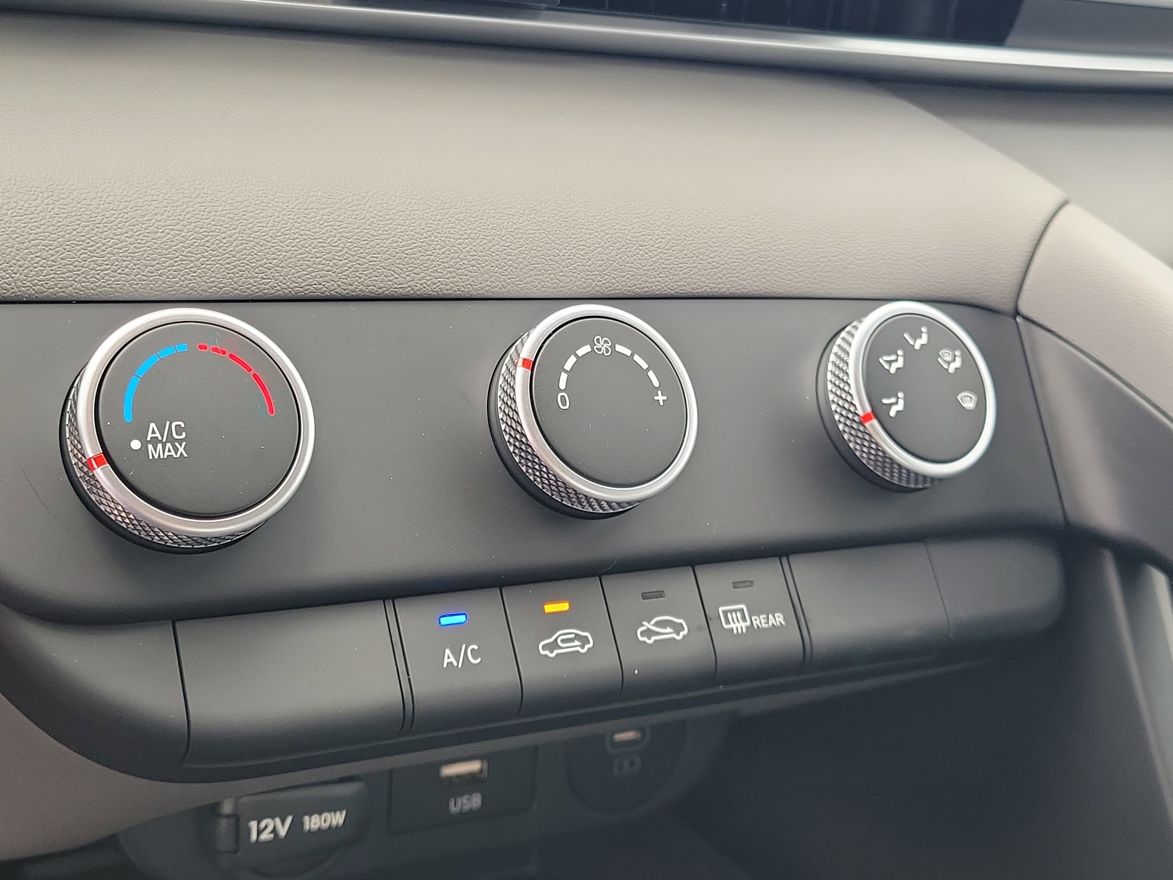 New 2026 Hyundai Elantra SE FWD image 26