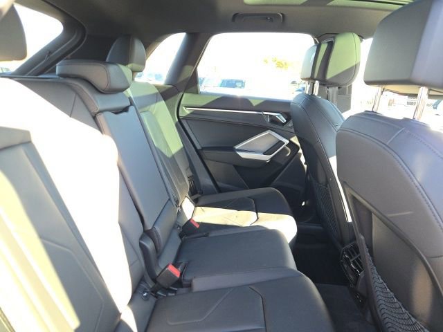Used 2022 Audi Q3 2.0T Premium image 41