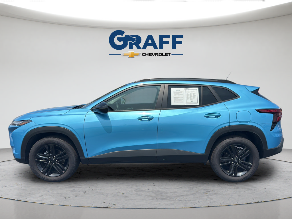 Used 2025 Chevrolet Trax ACTIV w/ Driver Confidence Package FWD image 3