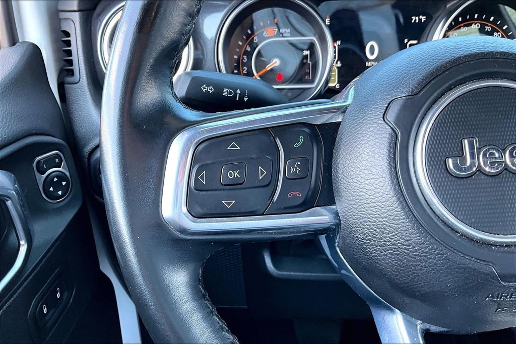 Used 2022 Jeep Wrangler Unlimited Sahara AWD/4WD image 20