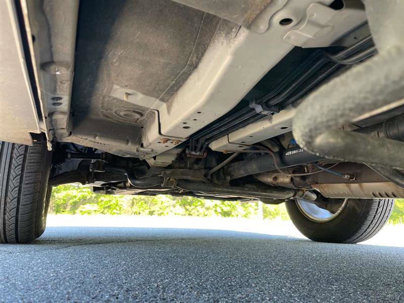 Used 2004 Honda Element EX image 27