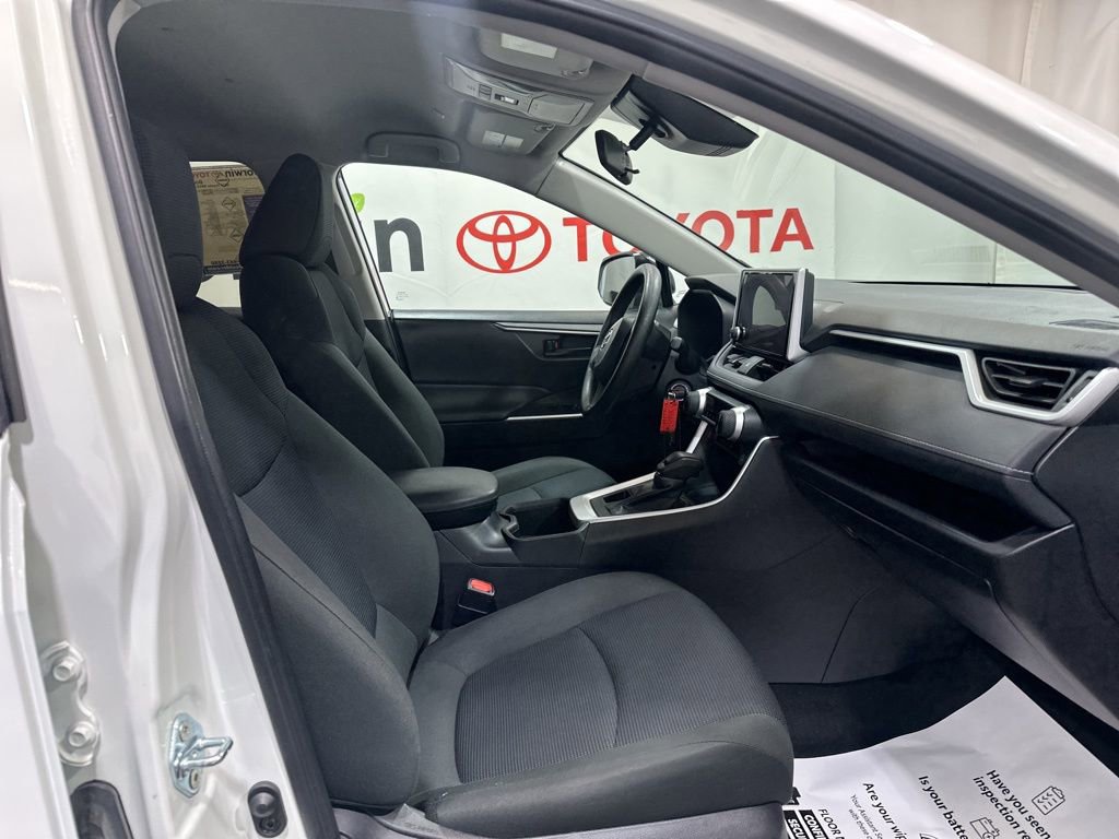 Used 2024 Toyota RAV4 LE image 11