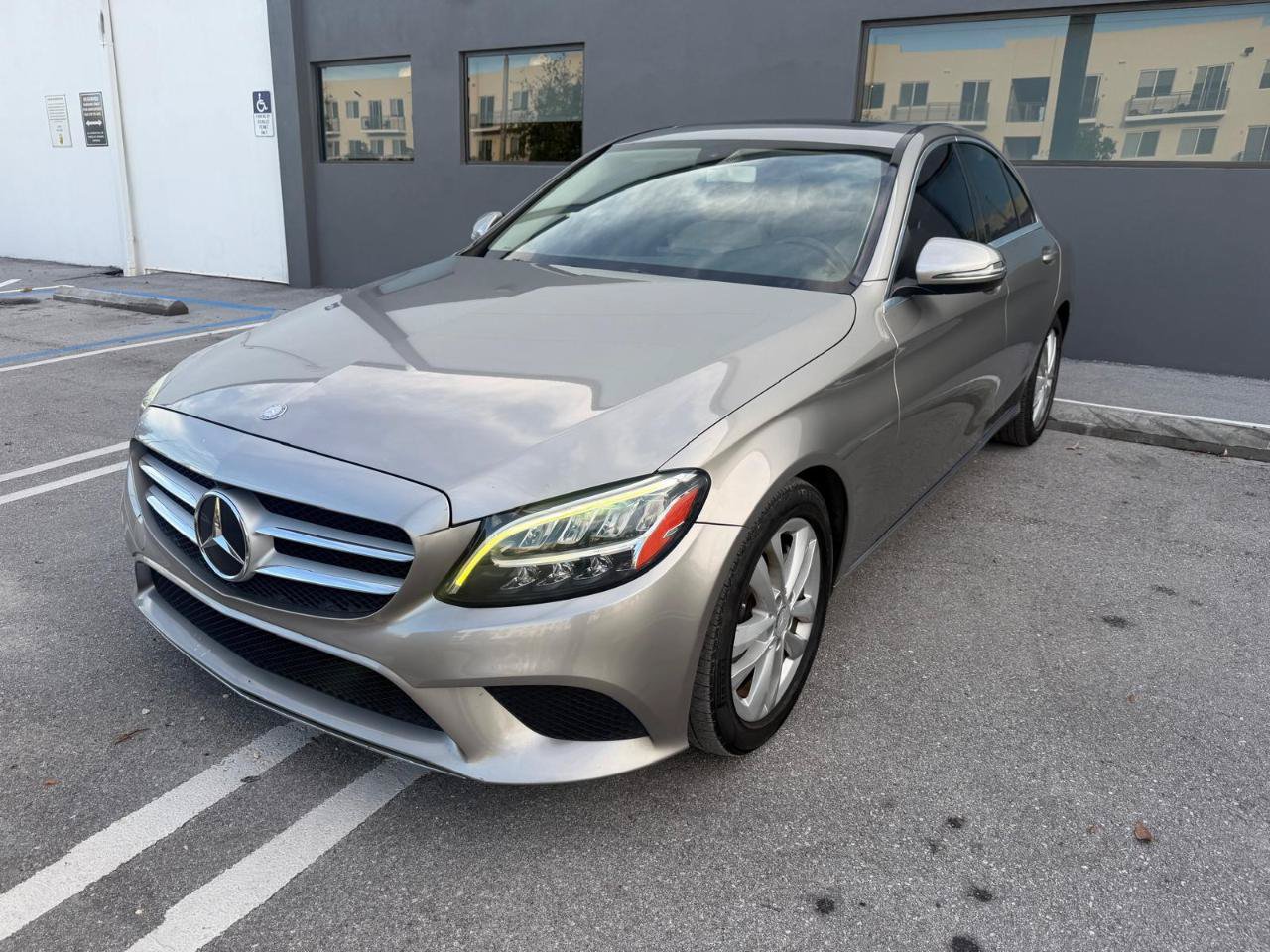 Used 2019 Mercedes-Benz C 300 Sedan image 6