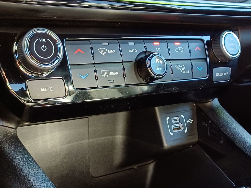 Used 2024 Jeep Compass Trailhawk AWD/4WD image 24