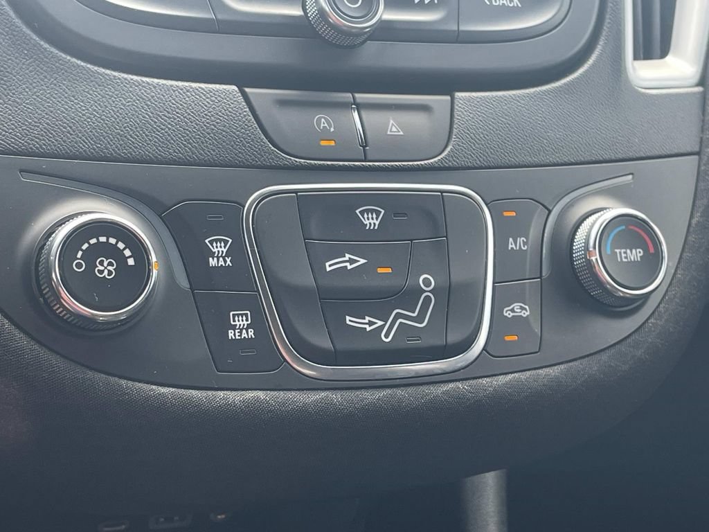 Used 2024 Chevrolet Malibu RS FWD image 19