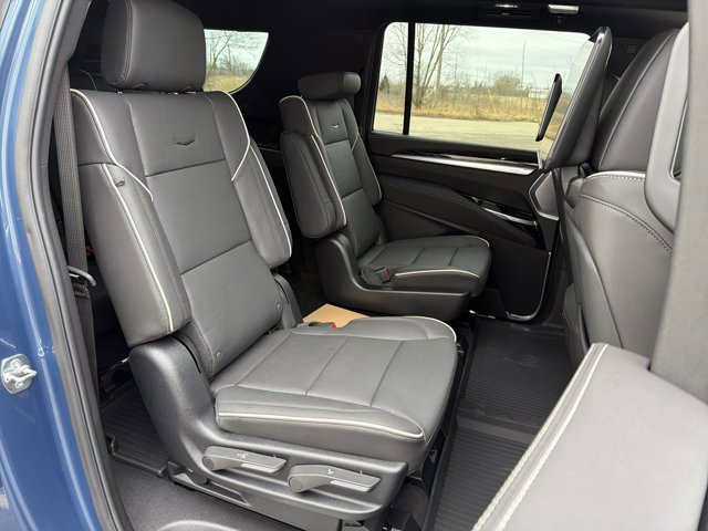 New 2026 Cadillac Escalade ESV Sport w/ Touring Package image 34
