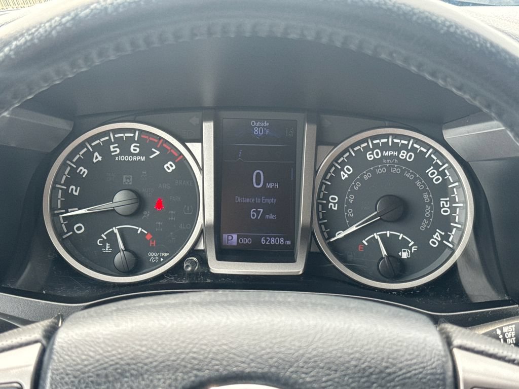 Used 2020 Toyota Tacoma SR5 AWD/4WD image 16