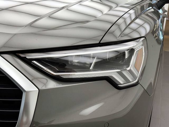 Used 2023 Audi Q3 2.0T Premium w/ Convenience Package AWD/4WD image 6