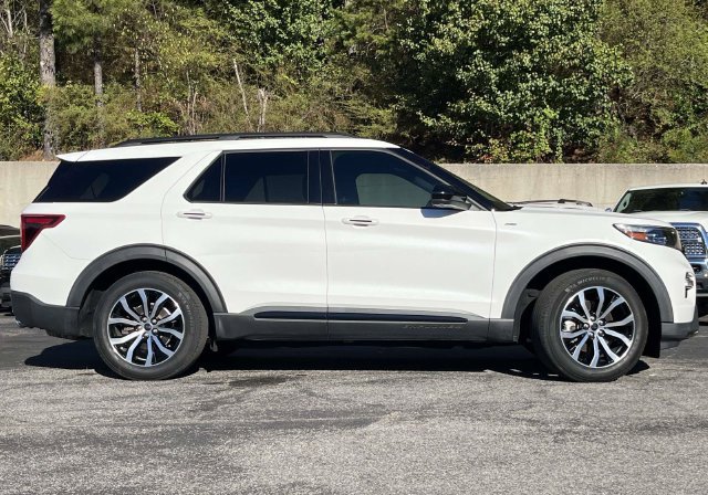 Used 2022 Ford Explorer ST-Line w/ Class IV Trailer Tow Package RWD image 2
