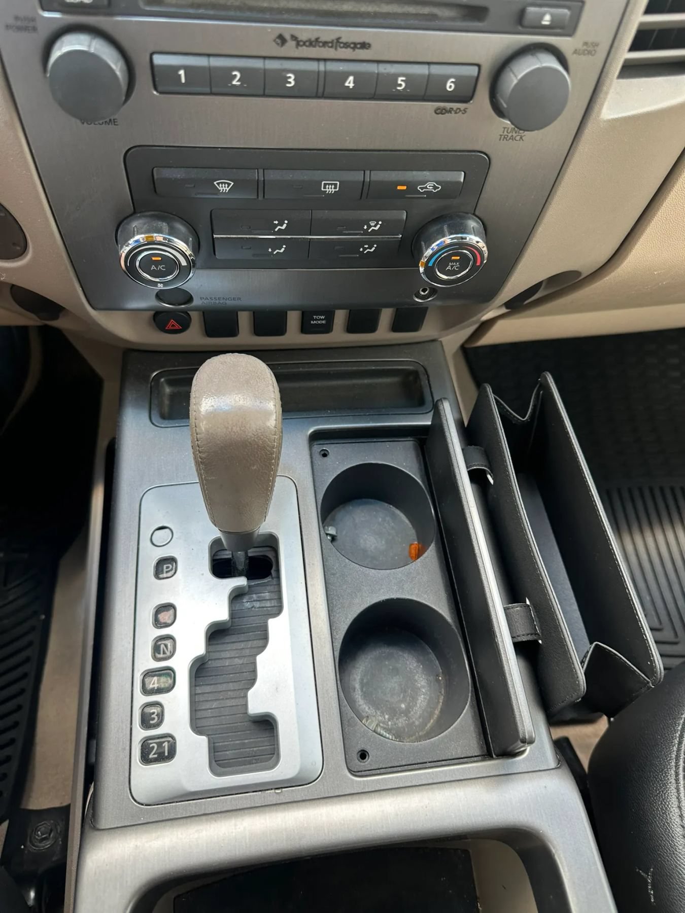 Used 2008 Nissan Titan SE RWD image 13