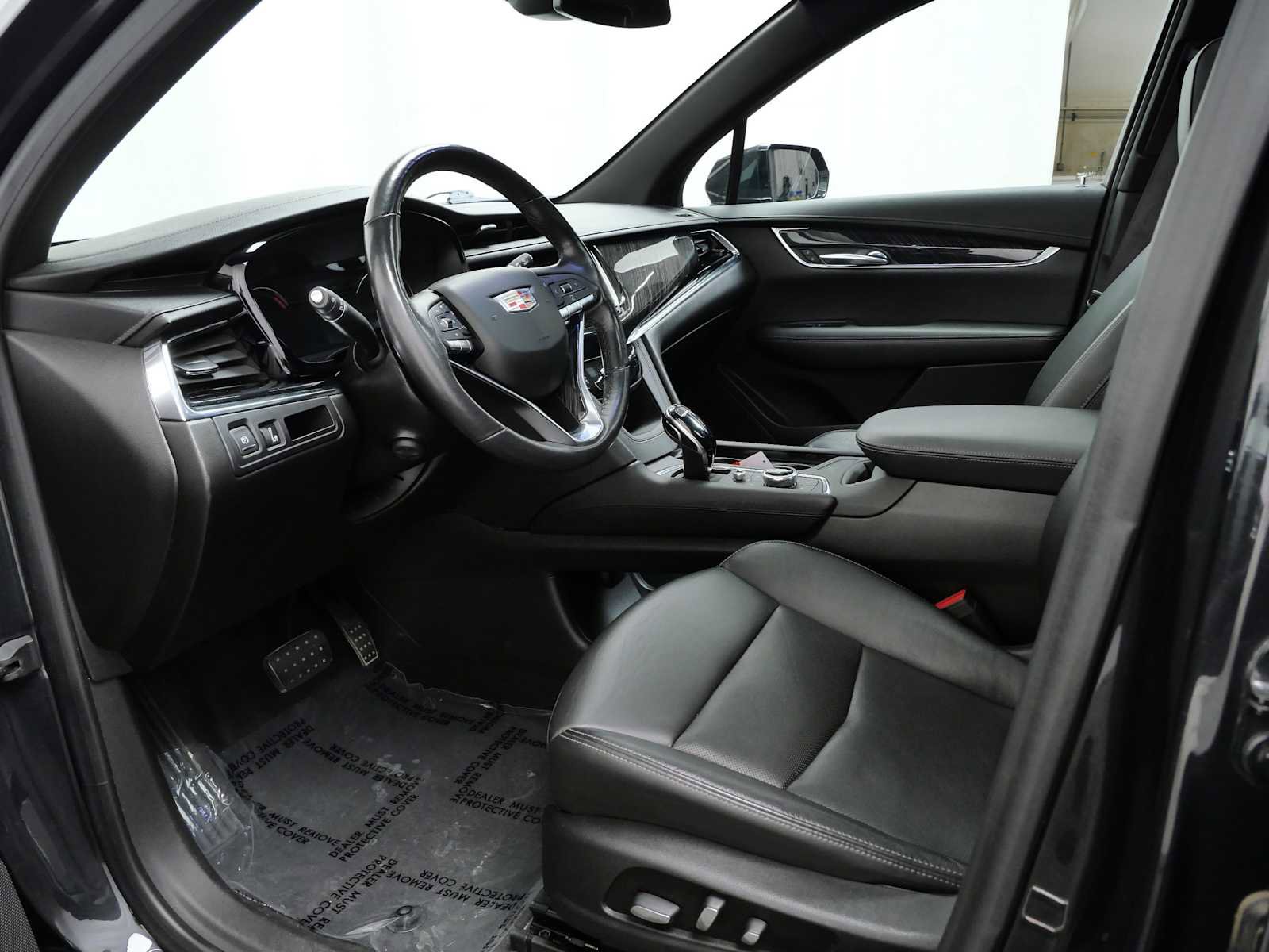 Used 2020 Cadillac XT6 Premium Luxury image 19