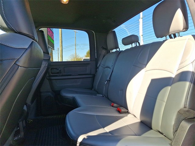 Used 2023 RAM 2500 Tradesman w/ Chrome Appearance Group image 10