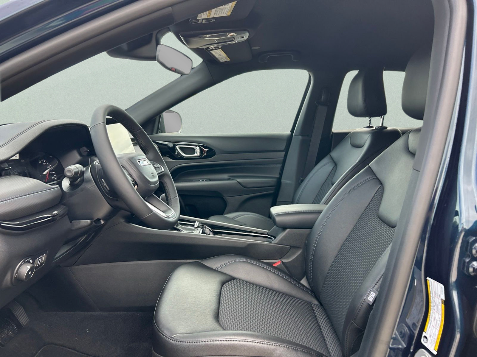 New 2026 Jeep Compass Latitude AWD/4WD image 11