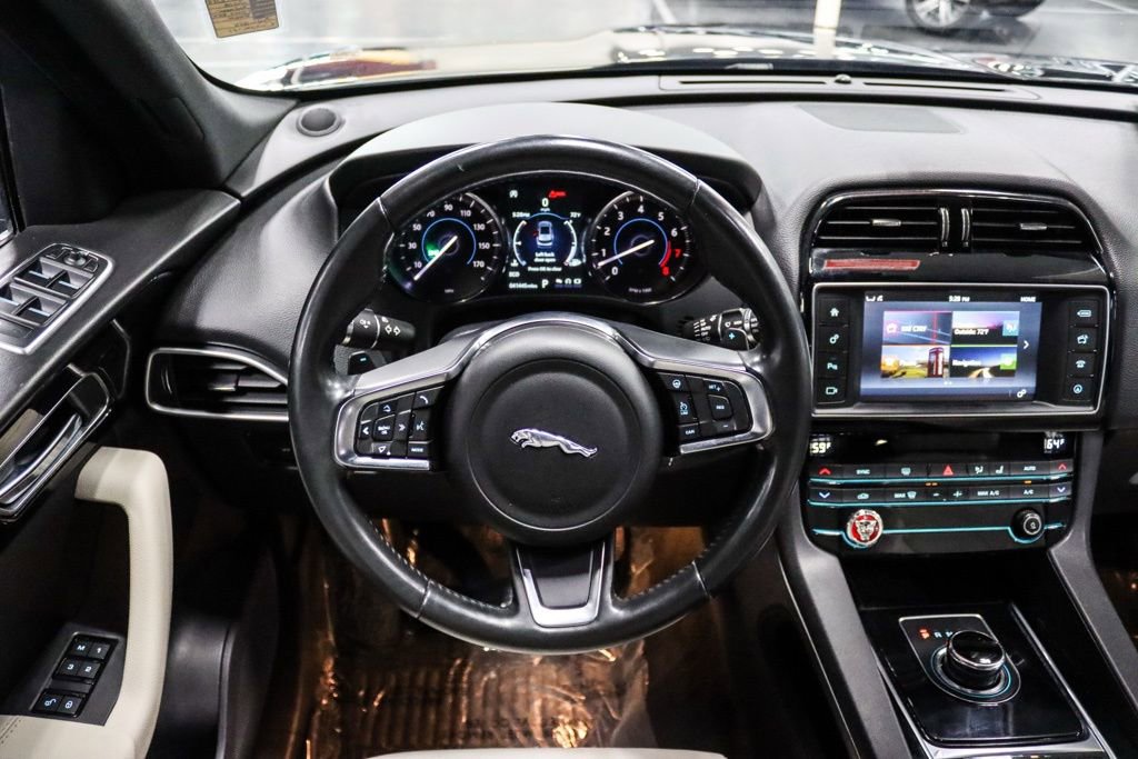 Used 2018 Jaguar F-PACE Prestige AWD/4WD image 27