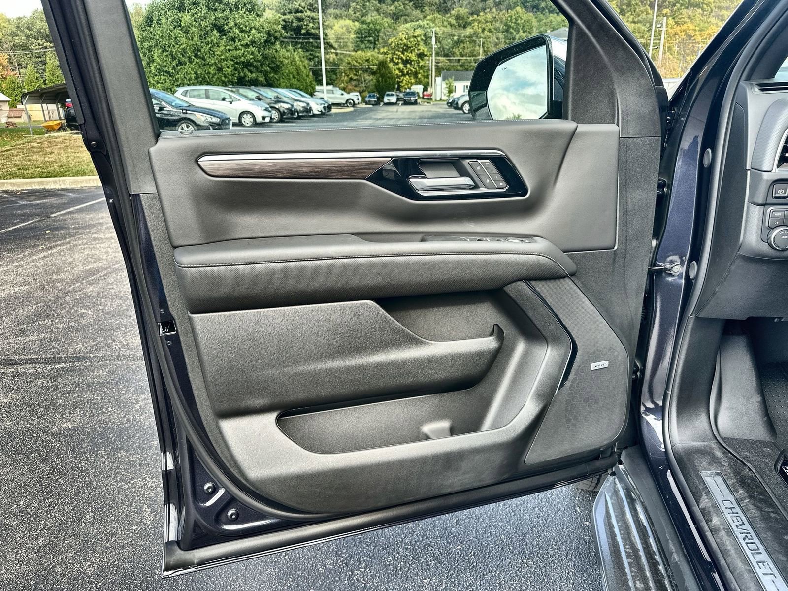 New 2026 Chevrolet Suburban Premier w/ Sun And Tow Package image 22