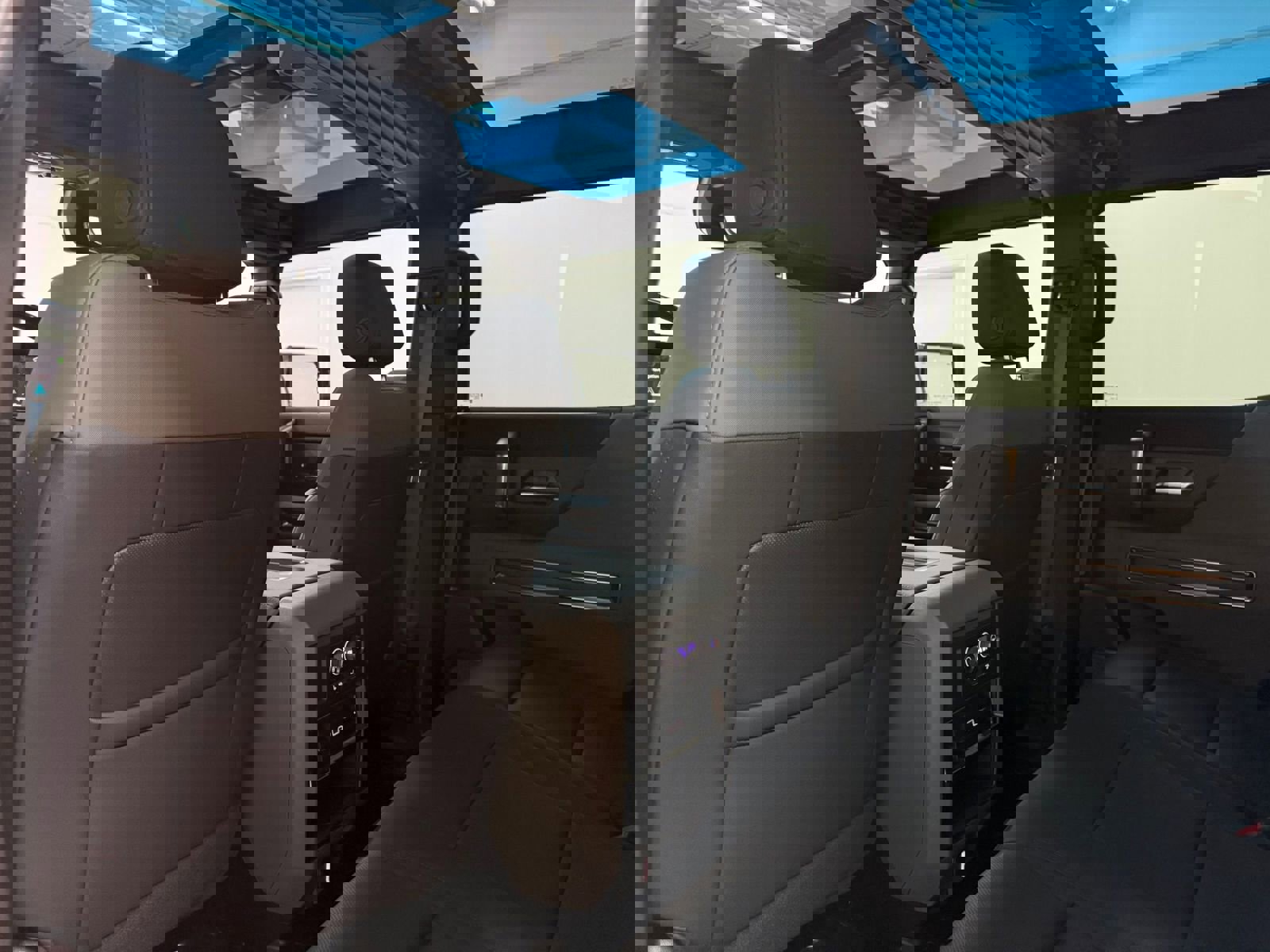 Used 2024 GMC Hummer EV 3X w/ LPO, Cargo Utility Package image 40