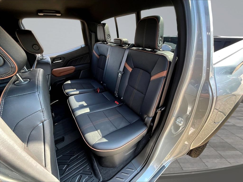 Used 2025 GMC Canyon AT4 AWD/4WD image 25