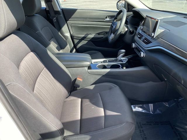 Used 2024 Nissan Altima 2.5 SV image 23