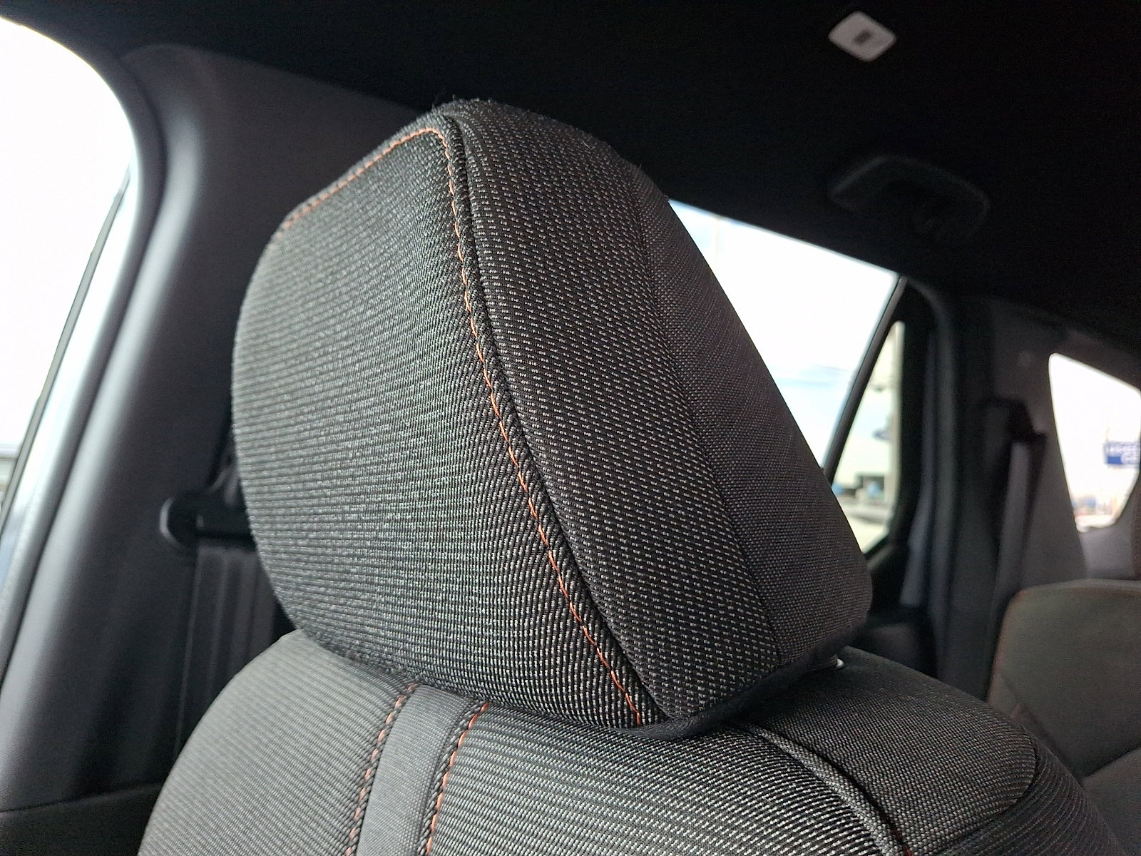 Used 2025 Honda Pilot Sport image 13