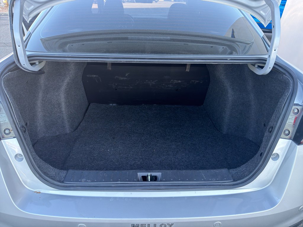 Used 2023 Nissan Versa S w/ Trunk Package image 16