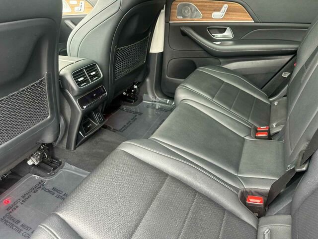 Used 2023 Mercedes-Benz GLS 450 4MATIC image 15