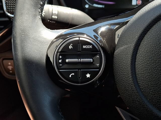 Used 2025 Kia Soul EX FWD image 21