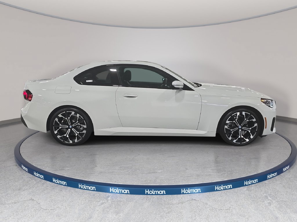 Certified 2026 BMW 230i Coupe w/ Convenience Package RWD image 4