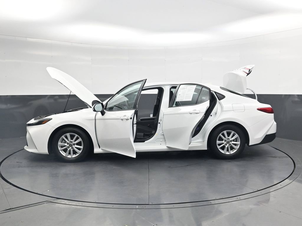 Used 2026 Toyota Camry LE FWD image 42